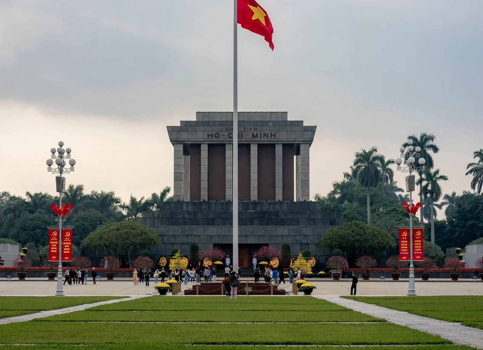 Cột cờ Hà Nội gắn với lịch sử cách mạng và kháng chiến
