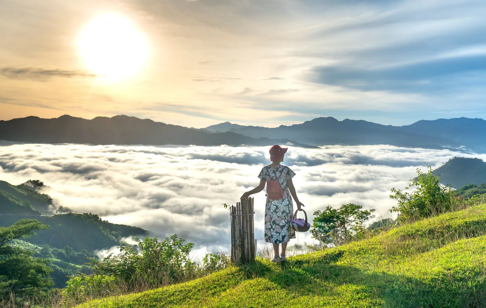 Biển mây Y Tý trong ánh bình minh