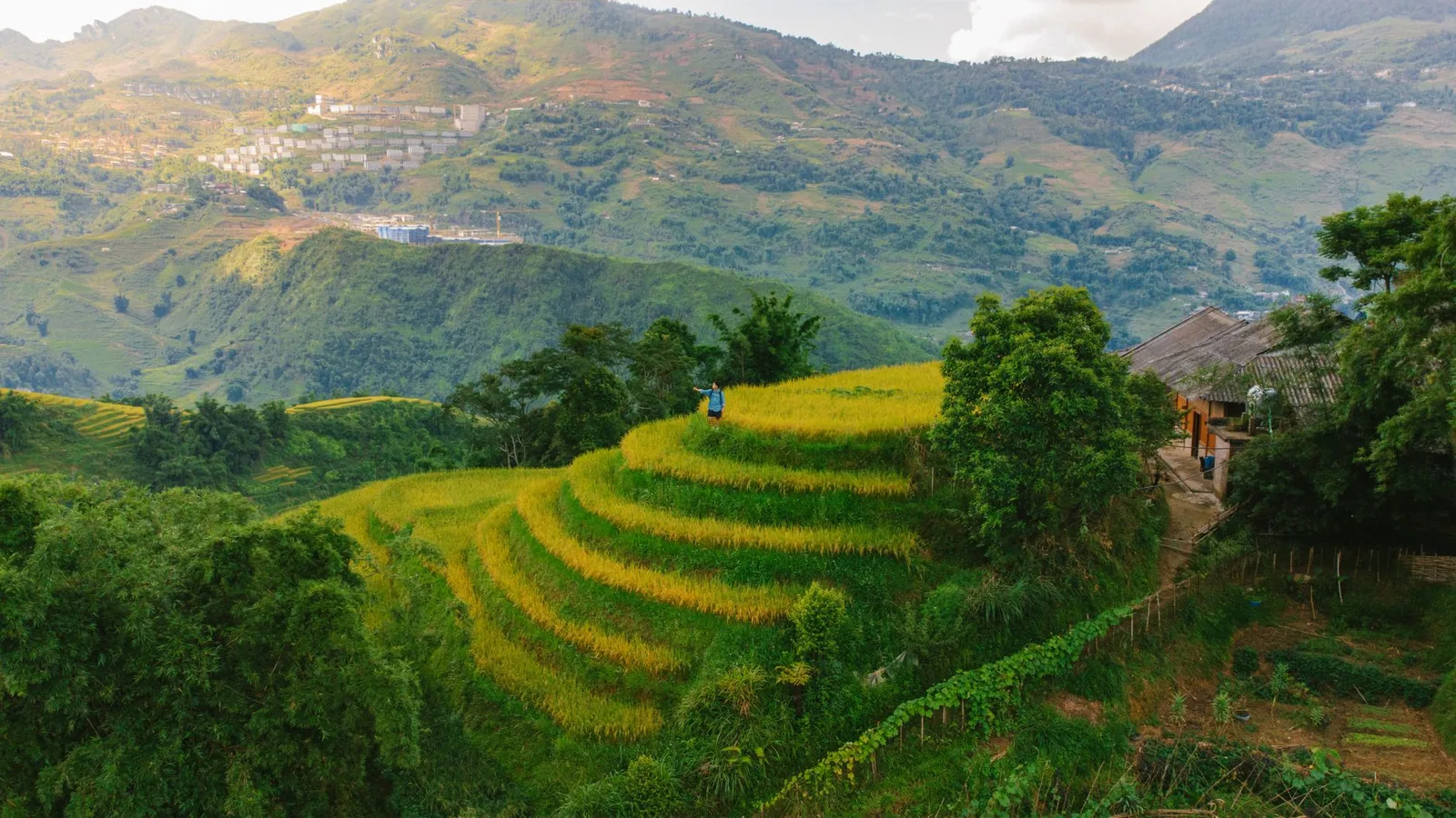 Khung cảnh Sa Pa trong không khí se lạnh mùa thu