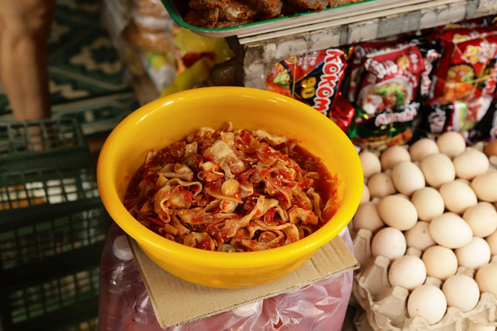 Đồ ăn đường phố và chợ địa phương cao Bằng