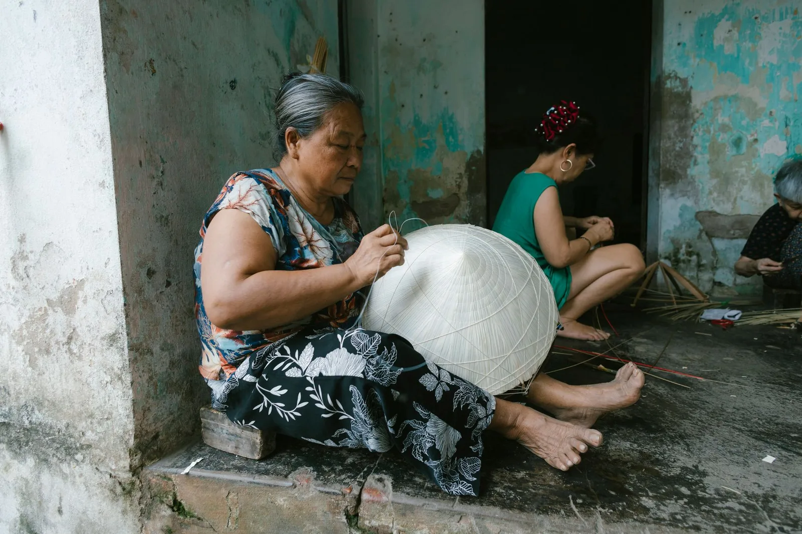 Hoạt động dệt truyền thống của người Thái tại làng