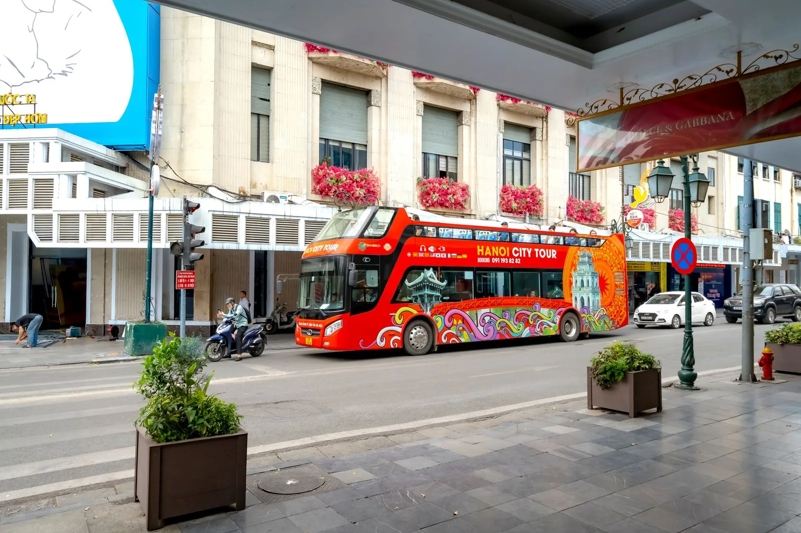 Xe buýt sân bay Hà Nội hoạt động vào buổi tối