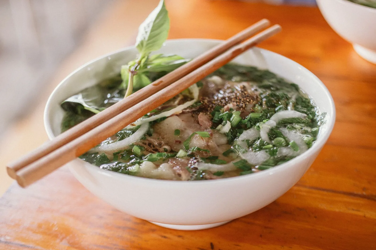 Bát phở nóng cho bữa sáng ở Hà Nội