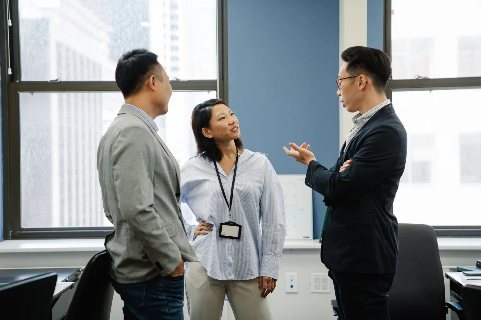 Nhân viên hướng nội trong hoạt động gắn kết tại văn phòng