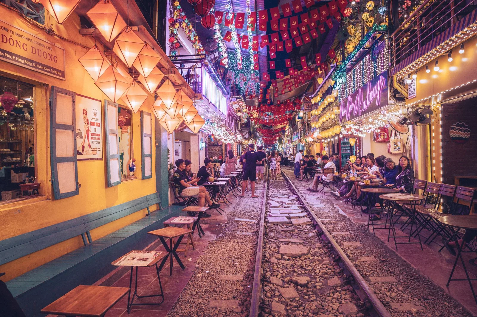 Đường tàu Trần Phú giữa khu phố cổ Hà Nội