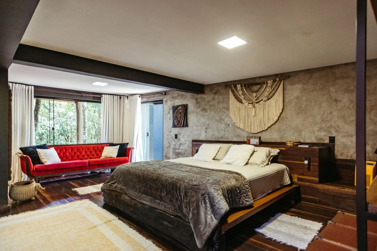 Phòng ngủ homestay ấm cúng, yên tĩnh và riêng tư
