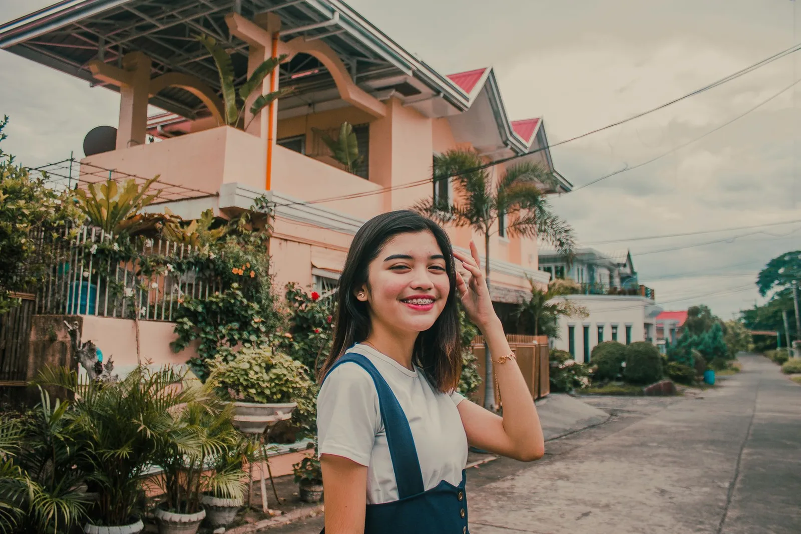 Du khách châu Á nghỉ một mình tại homestay an toàn, tiện nghi
