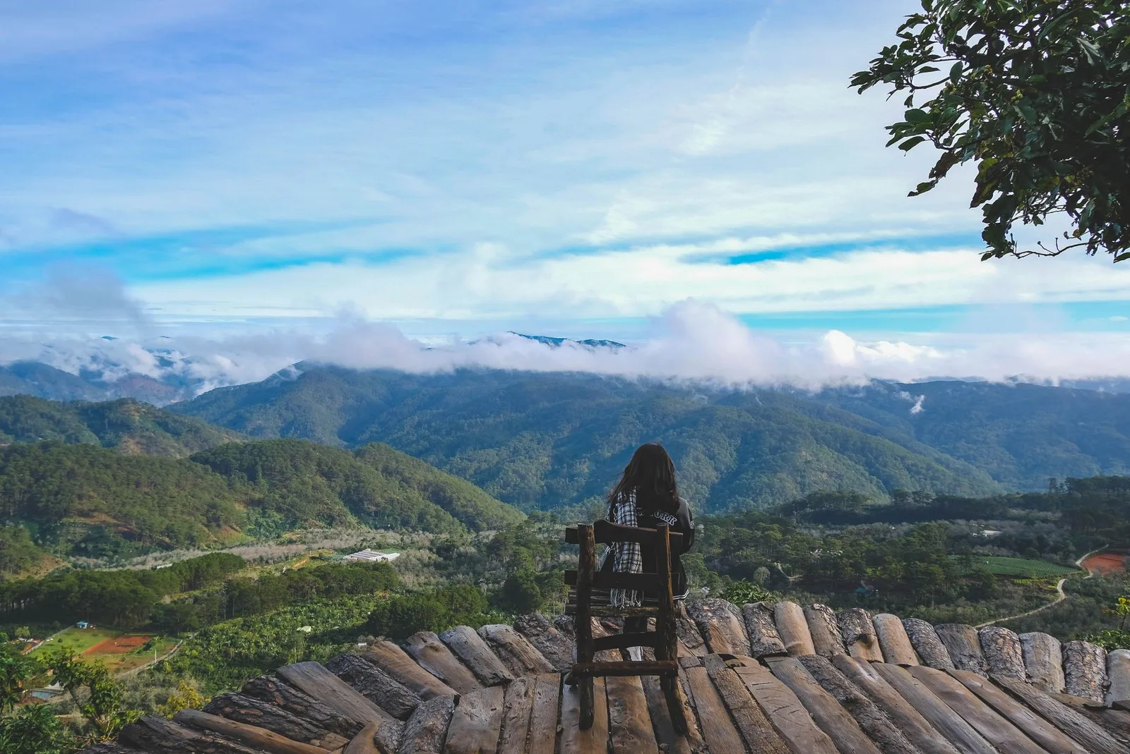 Homestay trên núi có sân ngắm mây