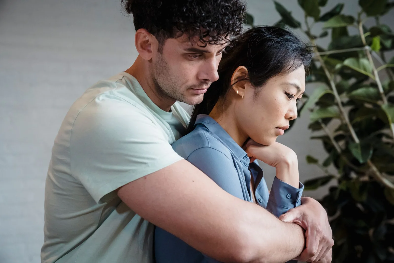 Hai người đồng hành xây dựng lại niềm tin trong mối quan hệ