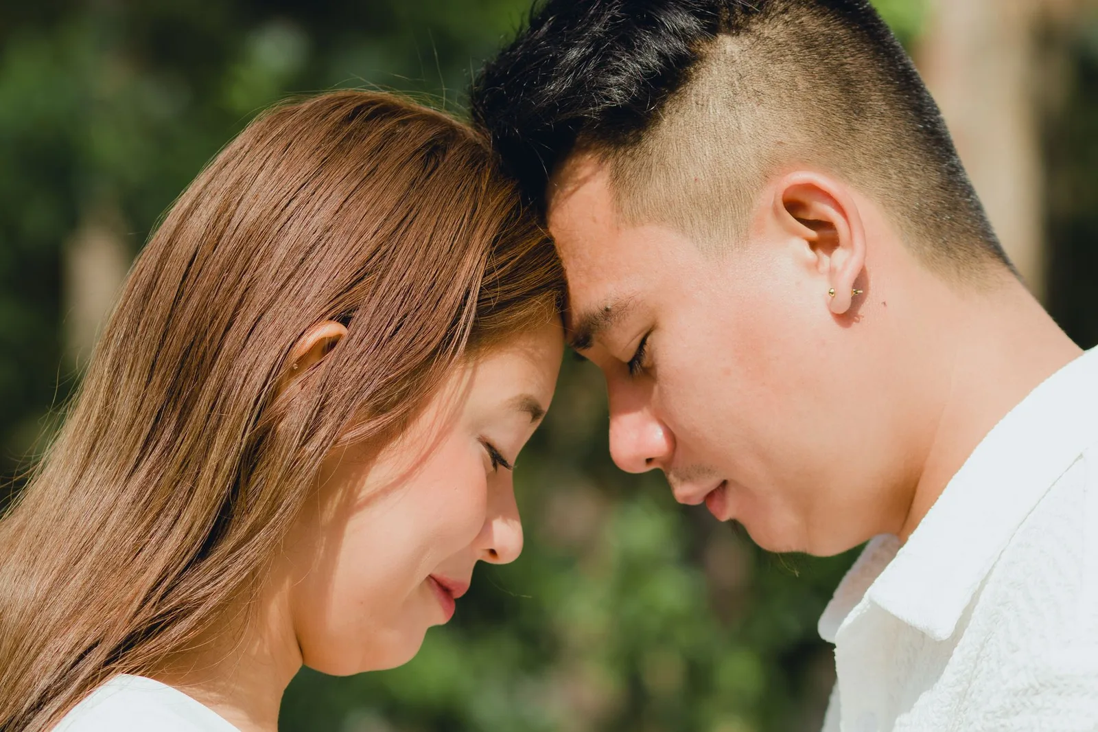 Cặp đôi trò chuyện để nhìn nhận lại tình cảm
