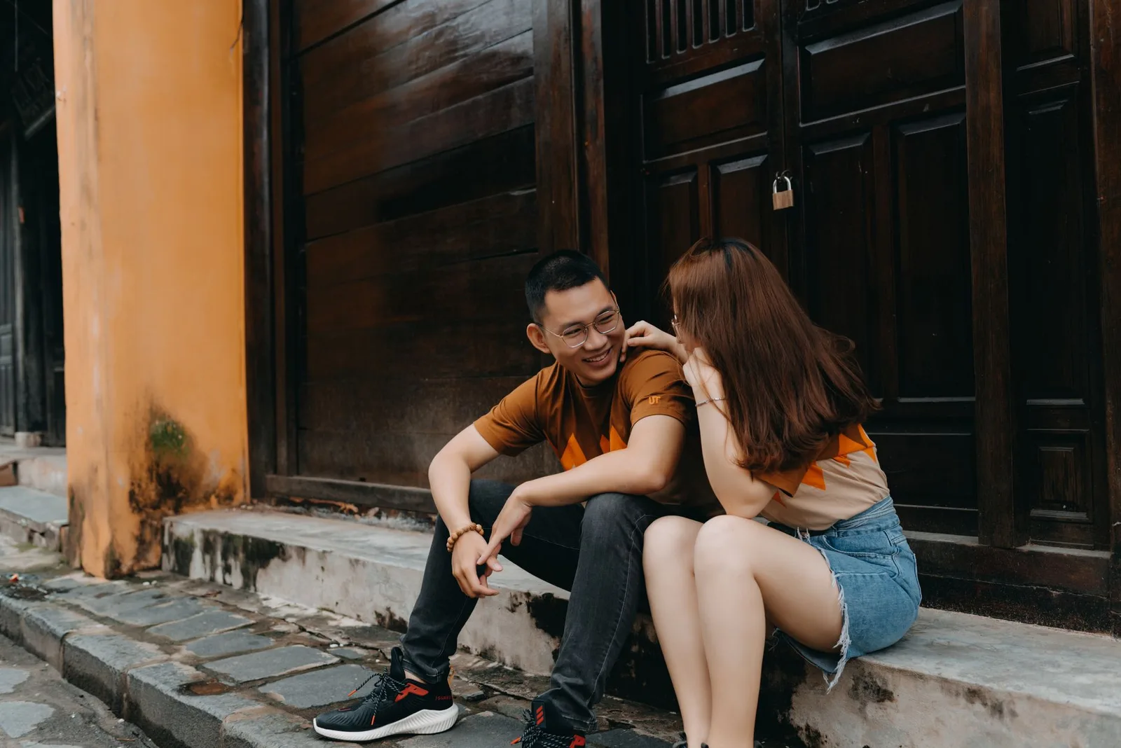 Cặp đôi trao đổi để nhận biết ranh giới và sự khó chịu