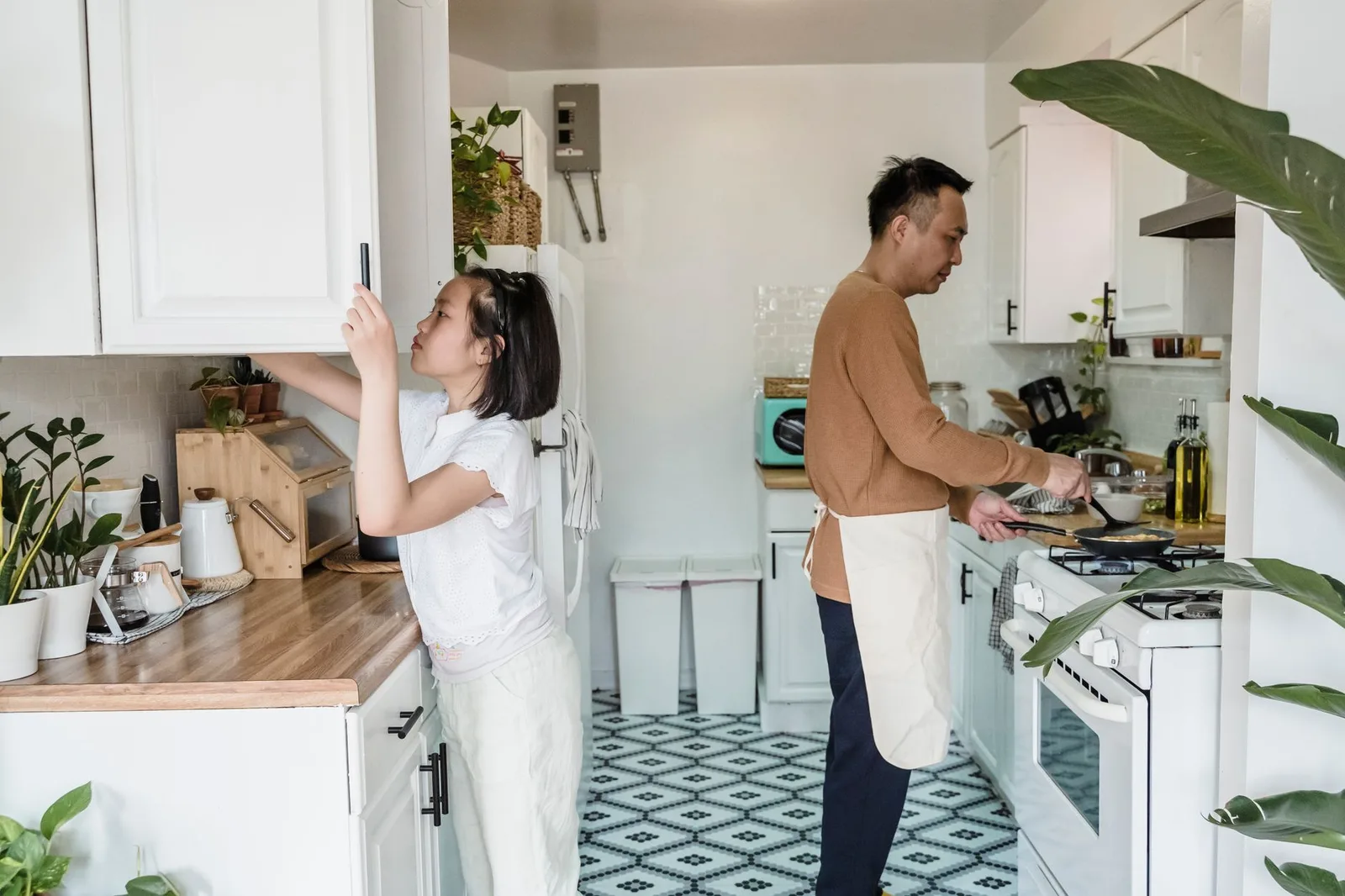 Cặp đôi châu Á duy trì thói quen lên kế hoạch mỗi ngày