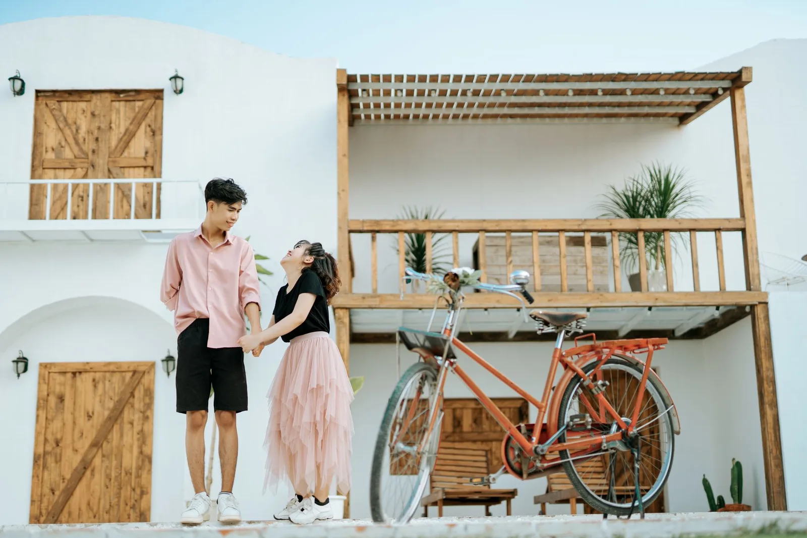 Cặp đôi châu Á cùng lên ý tưởng cho buổi hẹn tiếp theo
