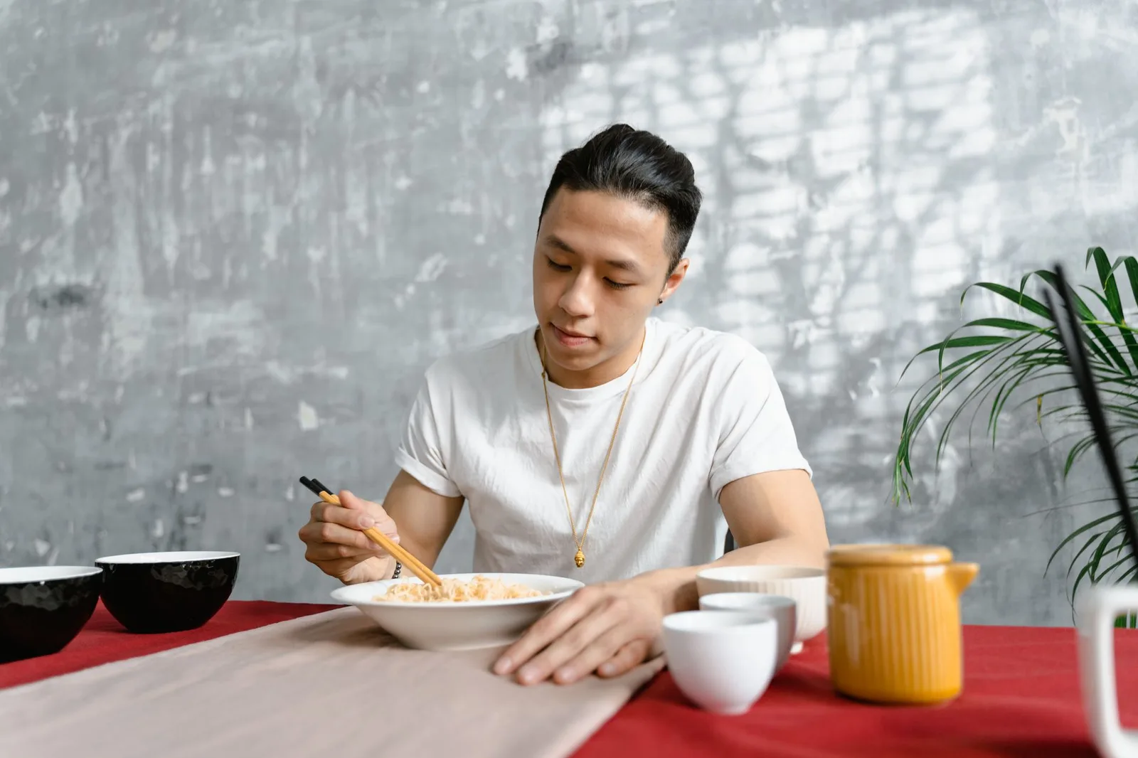Người trẻ châu Á duy trì thói quen tích cực mỗi ngày